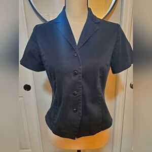 COTTON FITTED BLACK BUTTON DOWN BLOUSE SIZE 6 FASHION REQUIREMENTS